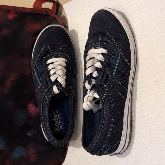 Navy blue keds - Picture 2 of 2